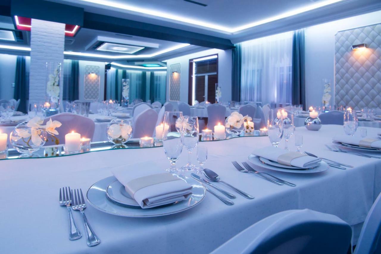 Hotel Zlote Deby Warszawa Eksteriør bilde